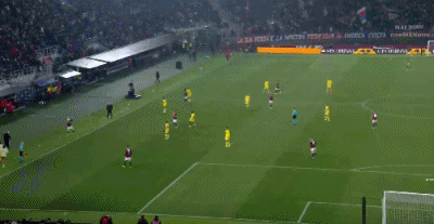 曼联战胜ac米兰,晋级欧冠四强了吗